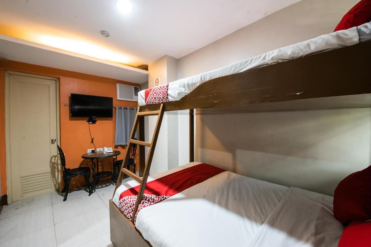 Oyo 475 Pearl Blossom Hotel マニラ エクステリア 写真